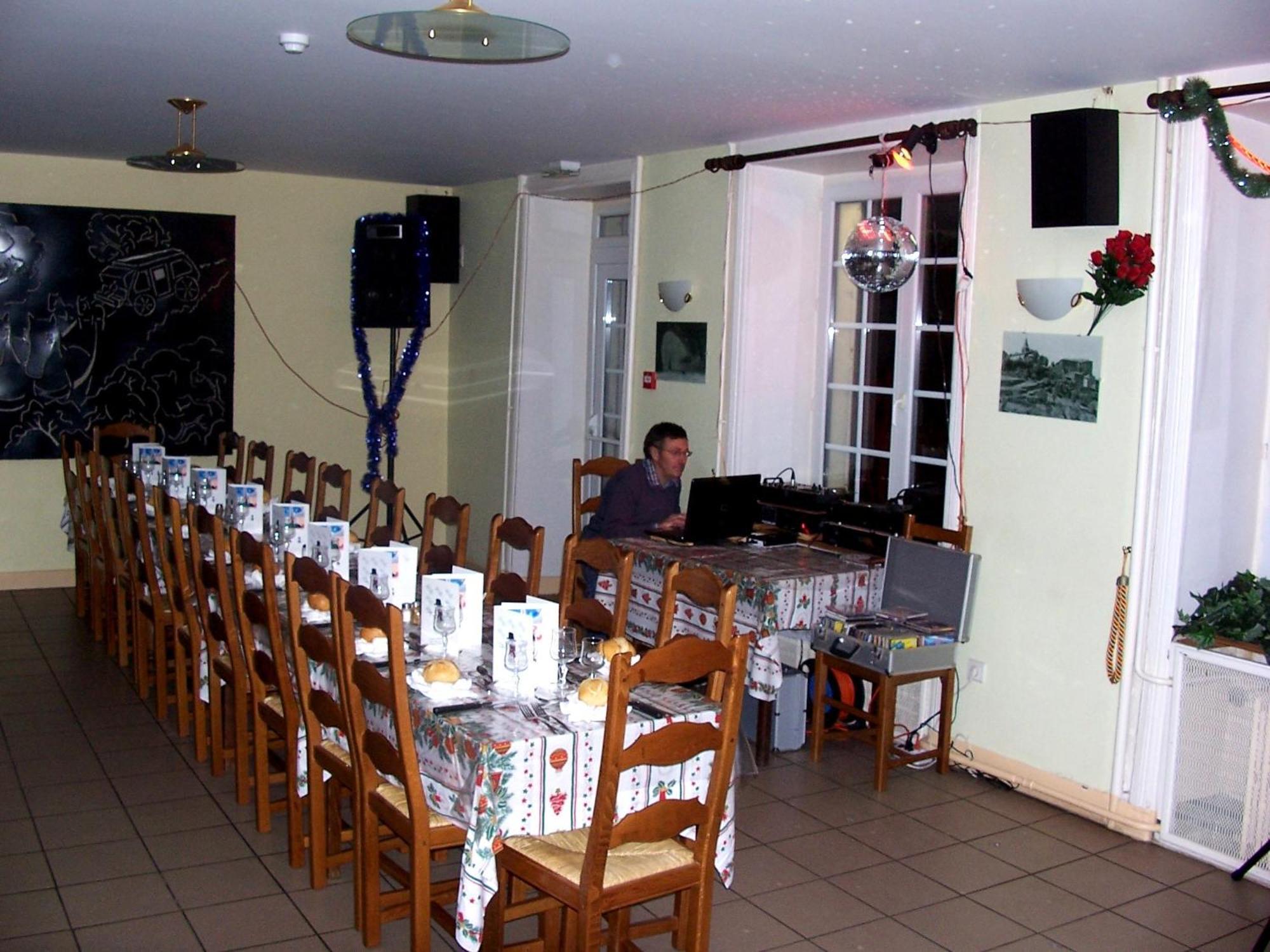 La Vieille Auberge Saint-Privat-d'Allier Exterior photo
